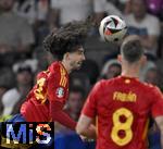 14.07.2024, Fussball UEFA EURO 2024, Finale im Berliner Olympiastadion, Spanien - England, Marc Cucurella (Spanien) kpft den Ball.
