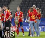 14.07.2024, Fussball UEFA EURO 2024, Finale im Berliner Olympiastadion, Spanien - England, Spanien ist Europameister,  Dani Olmo (Spanien) mit Pokal 