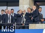 14.07.2024, Fussball UEFA EURO 2024, Finale im Berliner Olympiastadion, Spanien - England,  v.li:  Jesper MOLLER-CHRISTENSEN (UEFA-Beiratsmitglied), Bundeskanzler Olaf Scholz, Geschftsfhrer Hans-Joachim Watzke (Borussia Dortmund), DFB Prsident Bernd Neuendorf (Deutschland),
