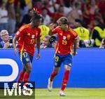 14.07.2024, Fussball UEFA EURO 2024, Finale im Berliner Olympiastadion, Spanien - England, Torjubel Nico Williams (Spanien) mit Lamine Yamal (Spanien) 
