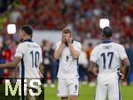 14.07.2024, Fussball UEFA EURO 2024, Finale im Berliner Olympiastadion, Spanien - England, Nach der Niederlage im Finale, Frust bei den Englischen Spielern, Jude Bellingham (England) und Harry Kane (England) 