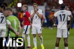 14.07.2024, Fussball UEFA EURO 2024, Finale im Berliner Olympiastadion, Spanien - England, Nach der Niederlage im Finale, Frust bei den Englischen Spielern,  Harry Kane (England) und Anthony Gordon (England) 