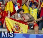 14.07.2024, Fussball UEFA EURO 2024, Finale im Berliner Olympiastadion, Spanien - England, Nach der Siegerehrung des Europameisters Spanien,  Fans Spanien feiern den Sieg 