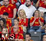 14.07.2024, Fussball UEFA EURO 2024, Finale im Berliner Olympiastadion, Spanien - England, Spielerfrauen Spanien, mitte: Helene Laporte, Frau von Aymeric Laporte (14, Spanien)  