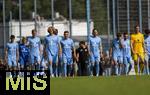 21.07.2024, Fussball 3. Liga 2024/2025, TSV 1860 Mnchen, Portrttermin 2024/2025, Mannschaftsfoto an der Grnwalderstrasse, Mnchen.  Thore Jacobsen (TSV 1860 Mnchen), Jesper Verlaat (TSV 1860 Mnchen) Julian Guttau (TSV 1860 Mnchen) Marlon Frey (TSV 1860 Mnchen) Torwart Marco Hiller (TSV 1860 Mnchen) kommen zum Platz 


