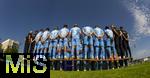 21.07.2024, Fussball 3. Liga 2024/2025, TSV 1860 Mnchen, Portrttermin 2024/2025, Mannschaftsfoto an der Grnwalderstrasse, Mnchen.  Teamfoto von hinten 


