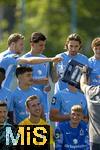 21.07.2024, Fussball 3. Liga 2024/2025, TSV 1860 Mnchen, Portrttermin 2024/2025, Mannschaftsfoto an der Grnwalderstrasse, Mnchen.  v.li: Thore Jacobsen (TSV 1860 Mnchen), Tunay Deniz (1860 Mnchen), Marlon Frey (TSV 1860 Mnchen), 


