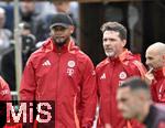 22.07.2024, Fussball 1. Bundesliga 2024/2025, Trainingslager FC Bayern Mnchen in Rottach-Egern am Tegernsee am Sportplatz Birkenmoos, Trainer Vincent Kompany (FC Bayern Mnchen) und Walter Gfrerer (FC Bayern Mnchen)