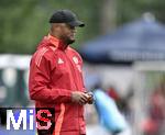 22.07.2024, Fussball 1. Bundesliga 2024/2025, Trainingslager FC Bayern Mnchen in Rottach-Egern am Tegernsee am Sportplatz Birkenmoos, Trainer Vincent Kompany (FC Bayern Mnchen) und 