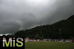 22.07.2024, Fussball 1. Bundesliga 2024/2025, Trainingslager FC Bayern Mnchen in Rottach-Egern am Tegernsee am Sportplatz Birkenmoos, Es braut sich ein Wetter zusammen.