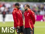 22.07.2024, Fussball 1. Bundesliga 2024/2025, Trainingslager FC Bayern Mnchen in Rottach-Egern am Tegernsee am Sportplatz Birkenmoos, v.li: Trainer Vincent Kompany (FC Bayern Mnchen) mit Co-Trainer Rene Maric (FC Bayern Mnchen) 