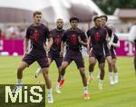 22.07.2024, Fussball 1. Bundesliga 2024/2025, Trainingslager FC Bayern Mnchen in Rottach-Egern am Tegernsee am Sportplatz Birkenmoos, Josip Stanisic (Bayern Mnchen), Noussair Mazraoui (FC Bayern Mnchen), Adam Aznou, 