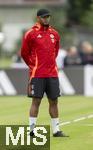 22.07.2024, Fussball 1. Bundesliga 2024/2025, Trainingslager FC Bayern Mnchen in Rottach-Egern am Tegernsee am Sportplatz Birkenmoos, Trainer Vincent Kompany (FC Bayern Mnchen) nachdenklich 