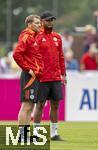 22.07.2024, Fussball 1. Bundesliga 2024/2025, Trainingslager FC Bayern Mnchen in Rottach-Egern am Tegernsee am Sportplatz Birkenmoos, v.loi: Torwart-Trainer Michael Rechner (FC Bayern Mnchen), Trainer Vincent Kompany (FC Bayern Mnchen) 