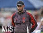 24.07.2024, Fussball 1. Bundesliga 2024/2025, Testspiel im Trainingslager des FC Bayern Mnchen in Rottach-Egern am Tegernsee am Sportplatz Birkenmoos, FC Rottach Egern - FC Bayern Mnchen, Trainer Vincent Kompany (FC Bayern Mnchen) nachdenklich.