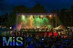 27.07.2024, Konzert in Mindelheim im Unterallgu: ?Mondlicht-Open-Air? mit dem Orchester Frisch Gestrichen unter der Leitung von Nils Schad, an der Schwabenwiese Mindelheim. 