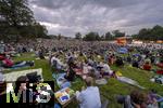 27.07.2024, Konzert in Mindelheim im Unterallgu: ?Mondlicht-Open-Air? mit dem Orchester Frisch Gestrichen unter der Leitung von Nils Schad, an der Schwabenwiese Mindelheim. 