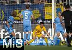 02.08.2024, Fussball 3. Liga 2024/2025, 1.Spieltag, TSV 1860 Mnchen - 1.FC Saarbrcken, im Stdtischen Stadion an der Grnwalderstrasse, Mnchen. Torwart Rene Vollath (TSV 1860 Mnchen) 


