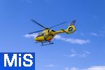 16.08.2024, Der Helikopter der ADAC-Luftrettung Ingolstadt (Bayern), Christoph 32 in der Luft.


