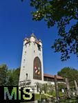 01.09.2024, Der historische Fnfknopfturm ber den Dchern von Kaufbeuren,  An der Stadtmauer.