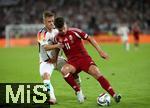 07.09.2024, Fussball UEFA Nations League 2024/25, Gruppe 3, 1. Spieltag, Deutschland - Ungarn, in der Merkur Spiel-Arena Dsseldorf. (L-R) Joshua Kimmich (Deutschland) gegen Milos Kerkez (Ungarn)