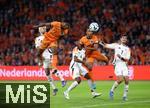 10.09.2024, Fussball UEFA Nations League 2024/25, Gruppe 3, 2. Spieltag, Niederlande - Deutschland, in der Johan Cruyff Arena Amsterdam. (L-R) Robert Andrich (Deutschland) gegen Denzel Dumfries (Niederlande), Jonathan Tah (Deutschland), Nathan Ake (Niederlande), Kai Havertz (Deutschland)