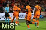 10.09.2024, Fussball UEFA Nations League 2024/25, Gruppe 3, 2. Spieltag, Niederlande - Deutschland, in der Johan Cruyff Arena Amsterdam. Jubel (L-R) Torschtze Tijjani Reijnders (Niederlande), Xavi Simons (Niederlande), Brian Brobbey (Niederlande) und Denzel Dumfries (Niederlande) zum Tor zum 1:0