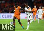 10.09.2024, Fussball UEFA Nations League 2024/25, Gruppe 3, 2. Spieltag, Niederlande - Deutschland, in der Johan Cruyff Arena Amsterdam. (L-R) Brian Brobbey (Niederlande) gegen Jonathan Tah (Deutschland)