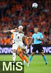 10.09.2024, Fussball UEFA Nations League 2024/25, Gruppe 3, 2. Spieltag, Niederlande - Deutschland, in der Johan Cruyff Arena Amsterdam. (L-R) Tijjani Reijnders (Niederlande) gegen Robert Andrich (Deutschland)