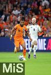 10.09.2024, Fussball UEFA Nations League 2024/25, Gruppe 3, 2. Spieltag, Niederlande - Deutschland, in der Johan Cruyff Arena Amsterdam. (L-R) Cody Gakpo (Niederlande) gegen Robert Andrich (Deutschland)