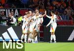 10.09.2024, Fussball UEFA Nations League 2024/25, Gruppe 3, 2. Spieltag, Niederlande - Deutschland, in der Johan Cruyff Arena Amsterdam. Jubel Deutschland zum Tor zum 1:2, Torschtze Joshua Kimmich (li., Deutschland)