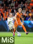 10.09.2024, Fussball UEFA Nations League 2024/25, Gruppe 3, 2. Spieltag, Niederlande - Deutschland, in der Johan Cruyff Arena Amsterdam. (L-R) Florian Wirtz (Deutschland) gegen Jan Paul van Hecke (Niederlande)