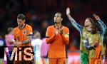 10.09.2024, Fussball UEFA Nations League 2024/25, Gruppe 3, 2. Spieltag, Niederlande - Deutschland, in der Johan Cruyff Arena Amsterdam. (L-R) Wout Weghorst (Niederlande) und Virgil van Dijk (Niederlande)