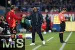 14.09.2024, Fussball 1. Bundesliga 2024/2025, 3. Spieltag, Holstein Kiel - FC Bayern Mnchen, im Holstein-Stadion Kiel. (L-R) Co-Trainer Rene Maric (Bayern Mnchen) und Trainer Vincent Kompany (Bayern Mnchen)


