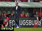 20.09.2024, Fussball 1. Bundesliga 2024/2025, 4. Spieltag, FC Augsburg - 1.FSV Mainz 05, in der WWK-Arena Augsburg, Trainer Jess Thorup (FC Augsburg) nachdenklich
 

