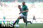 21.09.2024, Fussball 1. Bundesliga 2024/2025, 4. Spieltag, SV Werder Bremen - FC Bayern Mnchen, im Wohninvest Weserstadion Bremen. (L-R) Jamal Musiala (Bayern Mnchen) gegen Amos Pieper (Werder Bremen)


