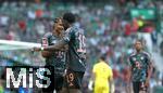 21.09.2024, Fussball 1. Bundesliga 2024/2025, 4. Spieltag, SV Werder Bremen - FC Bayern Mnchen, im Wohninvest Weserstadion Bremen. Jubel (L-R) Torschtze Serge Gnabry (Bayern Mnchen) und Alphonso Davies (Bayern Mnchen) zum Tor zum 0:5


