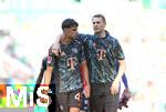 21.09.2024, Fussball 1. Bundesliga 2024/2025, 4. Spieltag, SV Werder Bremen - FC Bayern Mnchen, im Wohninvest Weserstadion Bremen. Schlussjubel (L-R) Aleksandar Pavlovic (Bayern Mnchen) und Torwart Manuel Neuer (Bayern Mnchen)


