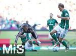 21.09.2024, Fussball 1. Bundesliga 2024/2025, 4. Spieltag, SV Werder Bremen - FC Bayern Mnchen, im Wohninvest Weserstadion Bremen. (L-R) Niklas Stark (Werder Bremen) gegen Leroy Sane (Bayern Mnchen)


