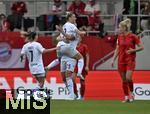 23.09.2024, Fussball Google Pixel Frauen-Bundesliga 2024/2025, 3.Spieltag, FC Bayern Mnchen - TSG Hoffenheim, am FCB-Campus Mnchen. v.l. Selina Cerci (TSG Hoffenheim) und Melissa Kssler (TSG Hoffenheim) jubeln ber das 0:1