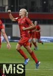 23.09.2024, Fussball Google Pixel Frauen-Bundesliga 2024/2025, 3.Spieltag, FC Bayern Mnchen - TSG Hoffenheim, am FCB-Campus Mnchen. Pernille Harder (FC Bayern Mnchen) jubelt ber das 3:1