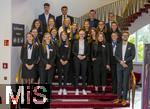 29.09.2024, Internationales Klassikfestival: Festival der Nationen 2024, im Kurhaus Bad Wrishofen im Unterallgu, Helferinnen und Mitarbeiter im Gruppenfoto. 