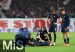 02.10.2024, Fussball UEFA Champions League 2024/2025, 2.Spieltag, RB Leipzig - Juventus Turin, in der Red Bull Arena Leipzig. Bremer (Juventus Turin) liegt am Boden und muss behandelt werden


