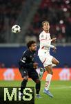 02.10.2024, Fussball UEFA Champions League 2024/2025, 2.Spieltag, RB Leipzig - Juventus Turin, in der Red Bull Arena Leipzig. (L-R) Weston McKennie (Juventus Turin) gegen Yussuf Poulsen (RB Leipzig)


