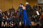 06.10.2024, Internationales Klassikfestival: Festival der Nationen 2024, Konzert im Kurhaus mit Snger Rolando Villazon (Tenor), Guerassim Voronkov, Dirigent der Philharmonie Baden-Baden und Kate Lindsey, Sopran (re)   