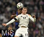 14.10.2024, Fussball UEFA Nations League 2024/25, Gruppe 3, 4.Spieltag, Deutschland - Niederlande, in der Allianz-Arena in Mnchen. v.l. Denzel Dumfries (Niederlande) gegen Florian Wirtz (Deutschland) 