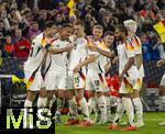 14.10.2024, Fussball UEFA Nations League 2024/25, Gruppe 3, 4.Spieltag, Deutschland - Niederlande, in der Allianz-Arena in Mnchen. Torjubel, v.li: Aleksandar Pavlovic (Deutschland), Jamie Leweling (Deutschland), Nico Schlotterbeck (Deutschland), Maximilian Mittelstdt (Deutschland), Robert Andrich (Deutschland), Serge Gnabry (Deutschland).