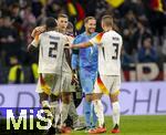 14.10.2024, Fussball UEFA Nations League 2024/25, Gruppe 3, 4.Spieltag, Deutschland - Niederlande, in der Allianz-Arena in Mnchen. Schlussjubel von links:  Antonio Rdiger (Deutschland), Nico Schlotterbeck (Deutschland), Torwart Oliver Baumann (Deutschland), David Raum (Deutschland), 