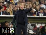 14.10.2024, Fussball UEFA Nations League 2024/25, Gruppe 3, 4.Spieltag, Deutschland - Niederlande, in der Allianz-Arena in Mnchen. Trainer Ronald Koeman (Niederlande) gestikuliert