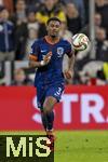 14.10.2024, Fussball UEFA Nations League 2024/25, Gruppe 3, 4.Spieltag, Deutschland - Niederlande, in der Allianz-Arena in Mnchen. Jorrel Hato (Niederlande) am Ball.